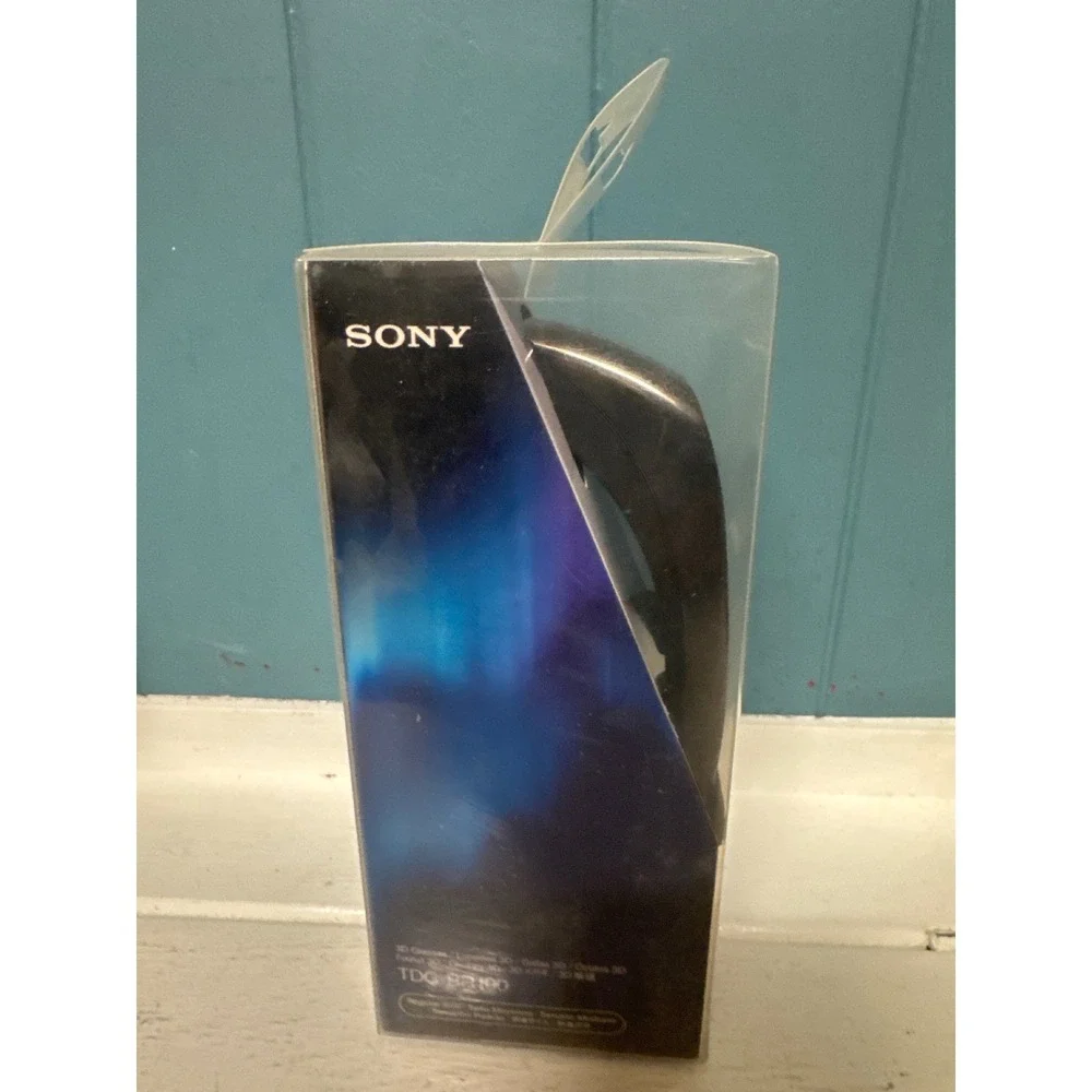 Sony TDG BR100 3D Sync Transmitter‎ and 3D Glasses BRAVIA TV